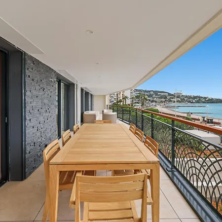 Ref 1998 - - Sea View For Rent