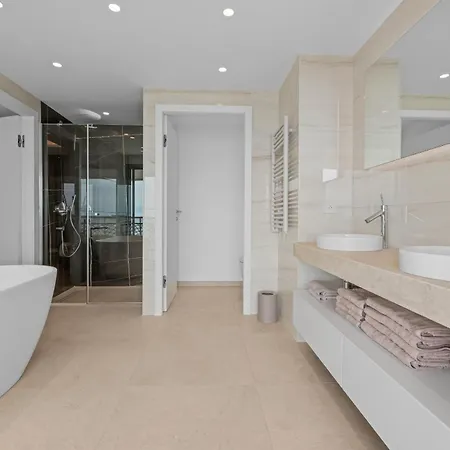 דירה Ref 1998 - - Sea View For Rent