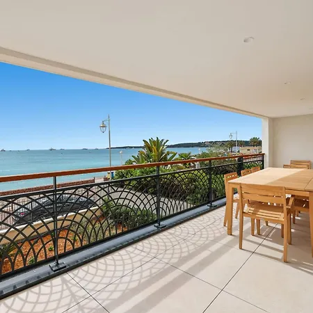 Ref 1998 - - Sea View For Rent Appartement *